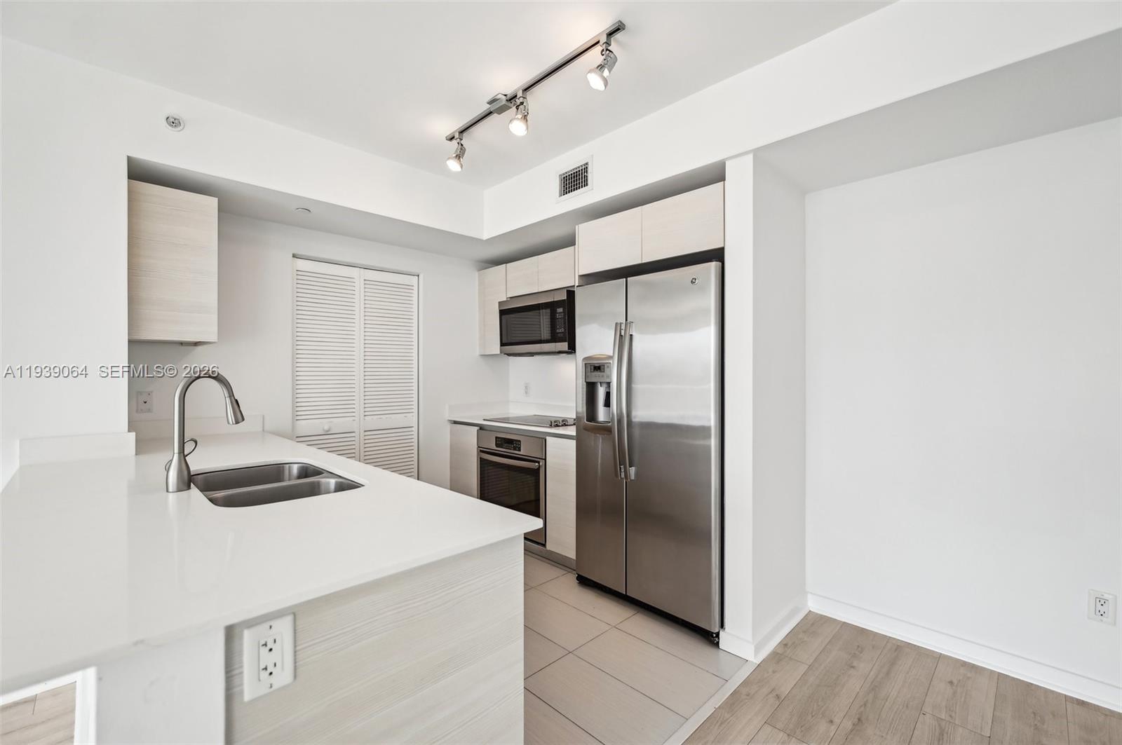 4250 Biscayne Blvd #1516, Miami FL 33137