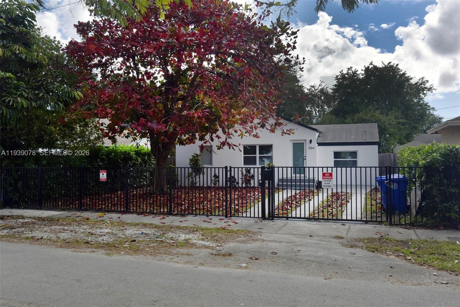 1084 NW 66th St, Miami FL 33150