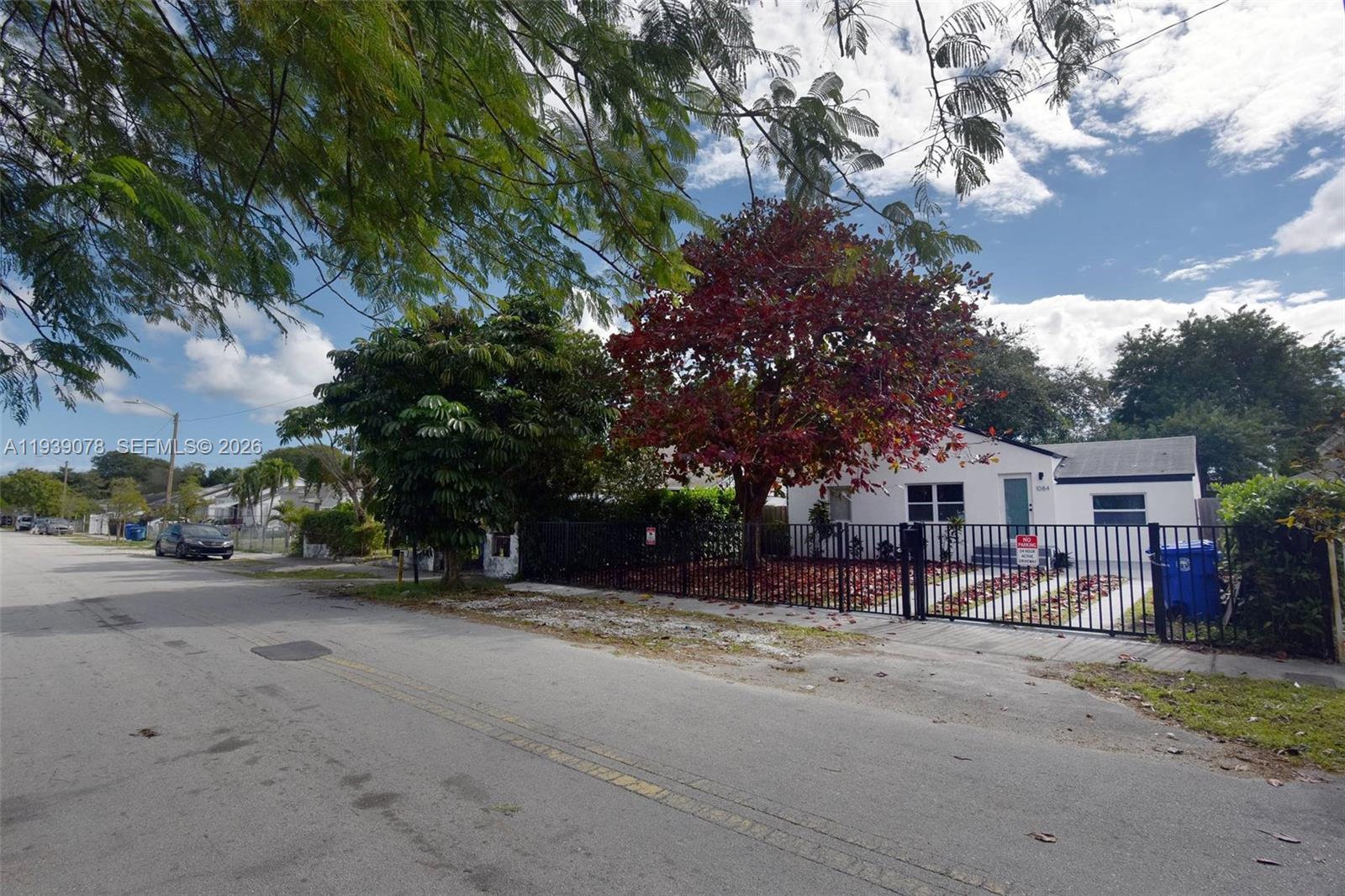 1084 NW 66th St, Miami FL 33150