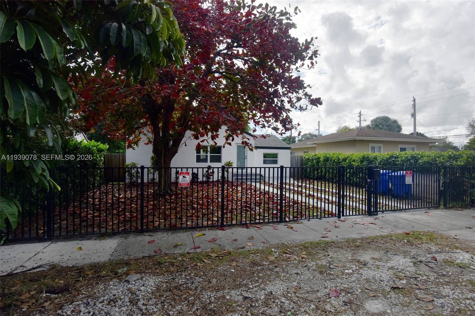 1084 NW 66th St, Miami FL 33150