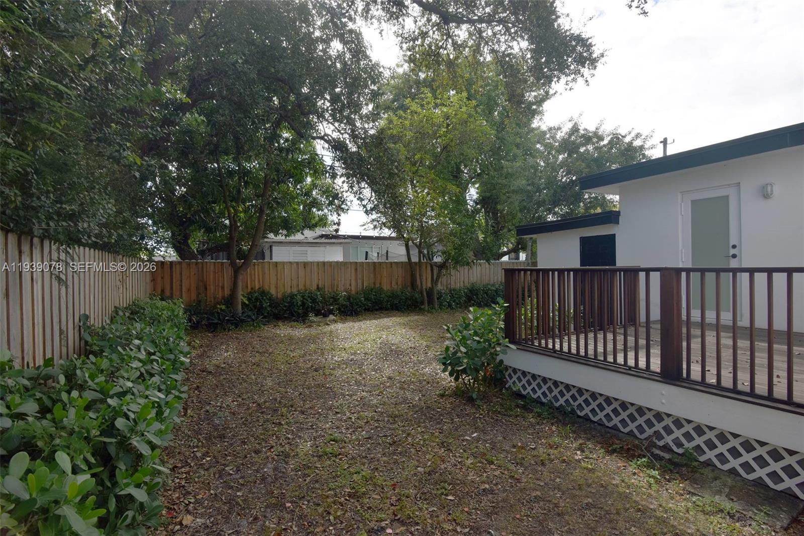 1084 NW 66th St, Miami FL 33150