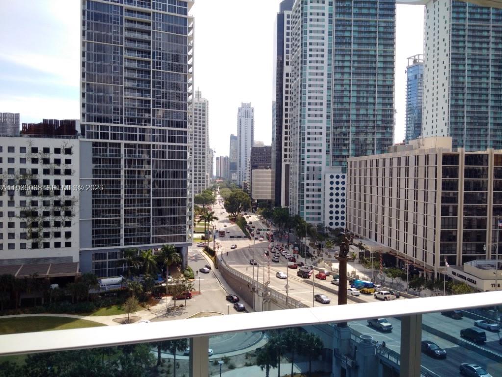 200 Biscayne Boulevard Way #906, Miami FL 33131