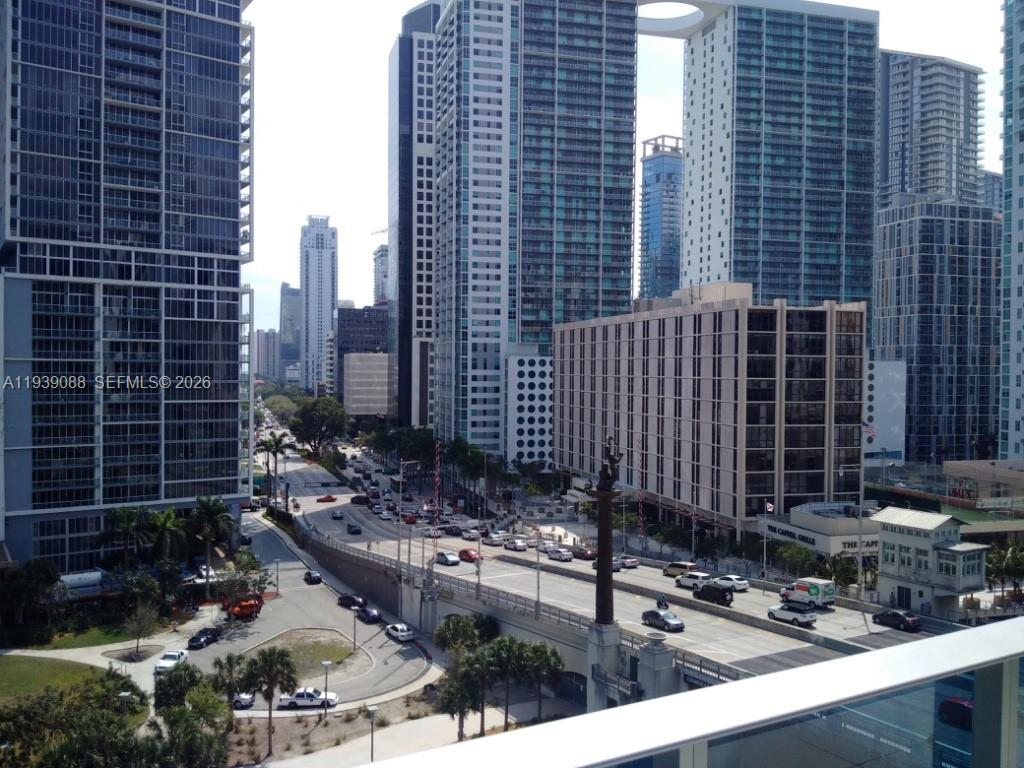 200 Biscayne Boulevard Way #906, Miami FL 33131