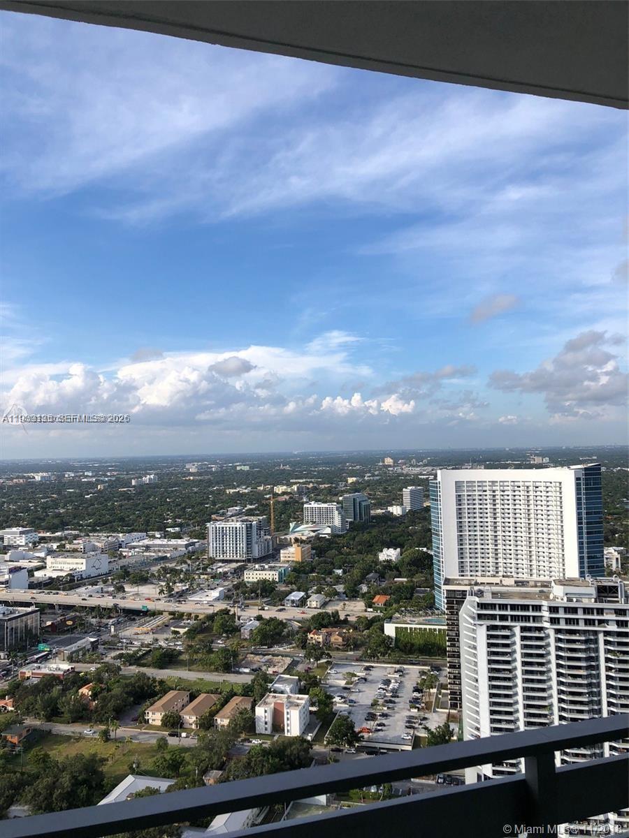 650 NE 32nd St #3503, Miami FL 33137