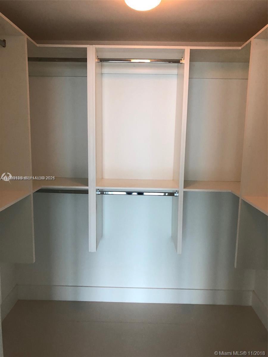 650 NE 32nd St #3503, Miami FL 33137