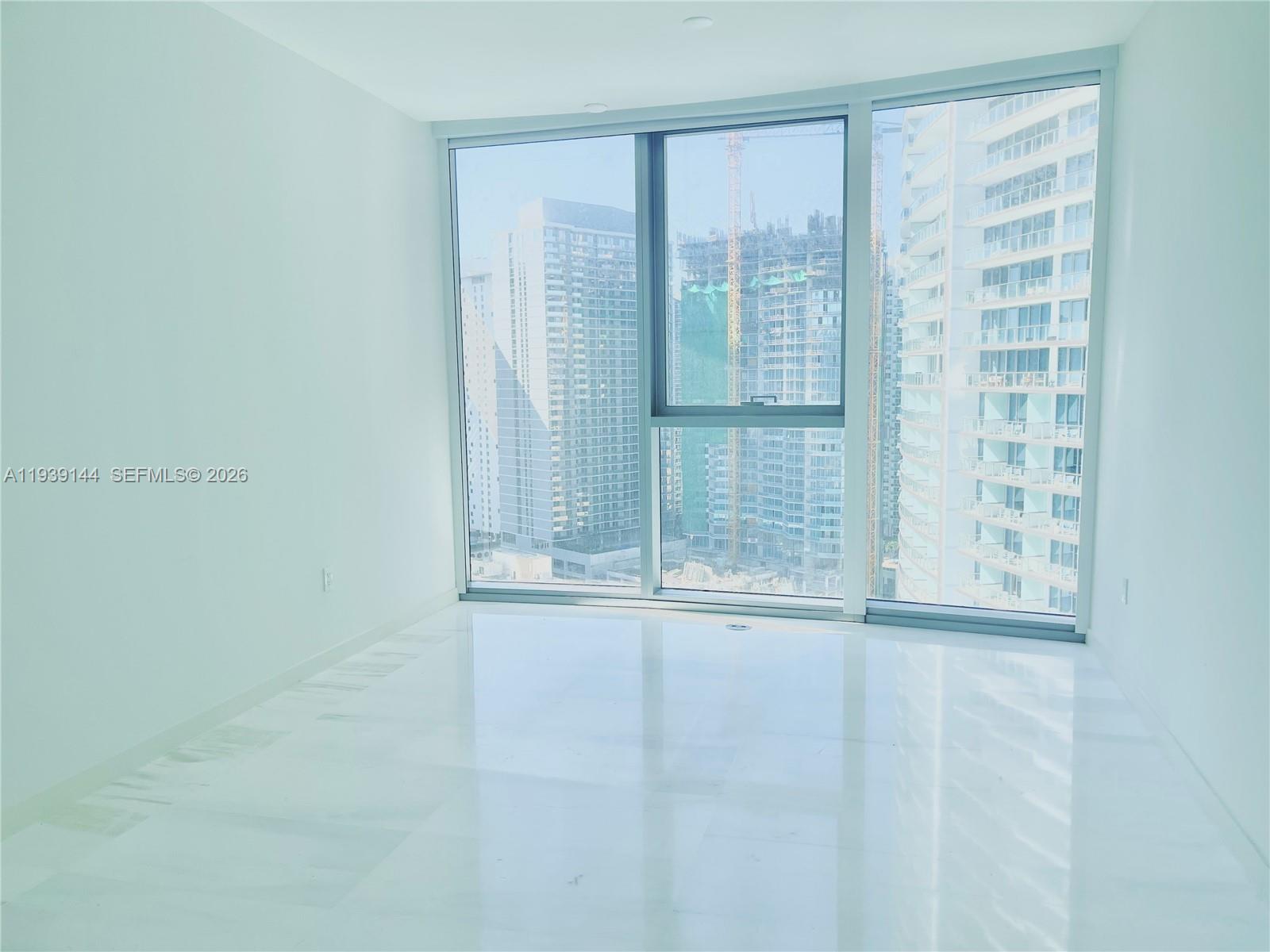 300 Biscayne Blvd Way #2807, Miami FL 33131