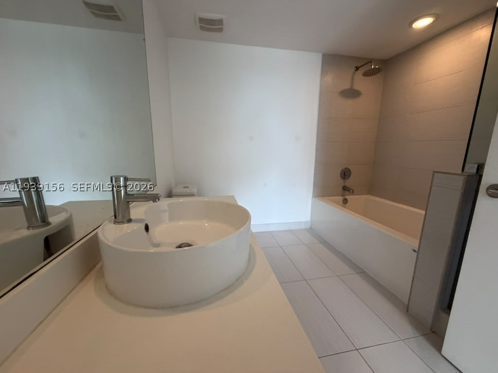 4250 Biscayne Blvd #1517, Miami FL 33137