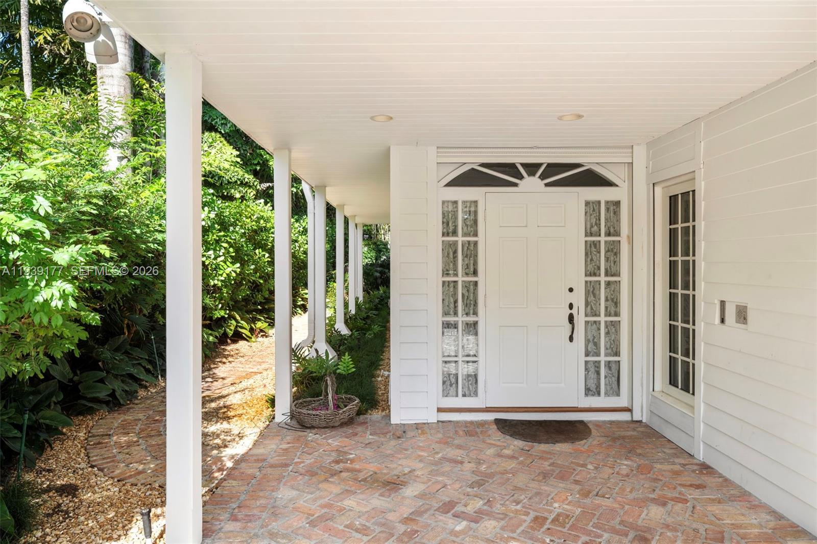 3455 S Moorings Way, Miami FL 33133