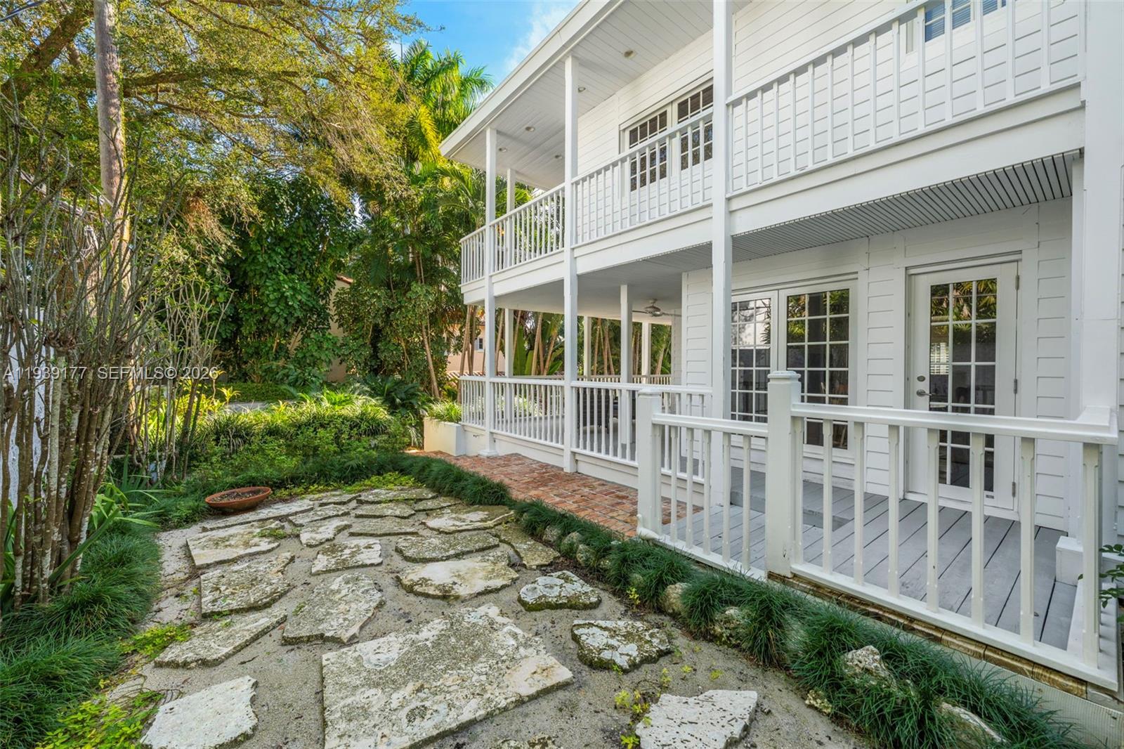 3455 S Moorings Way, Miami FL 33133