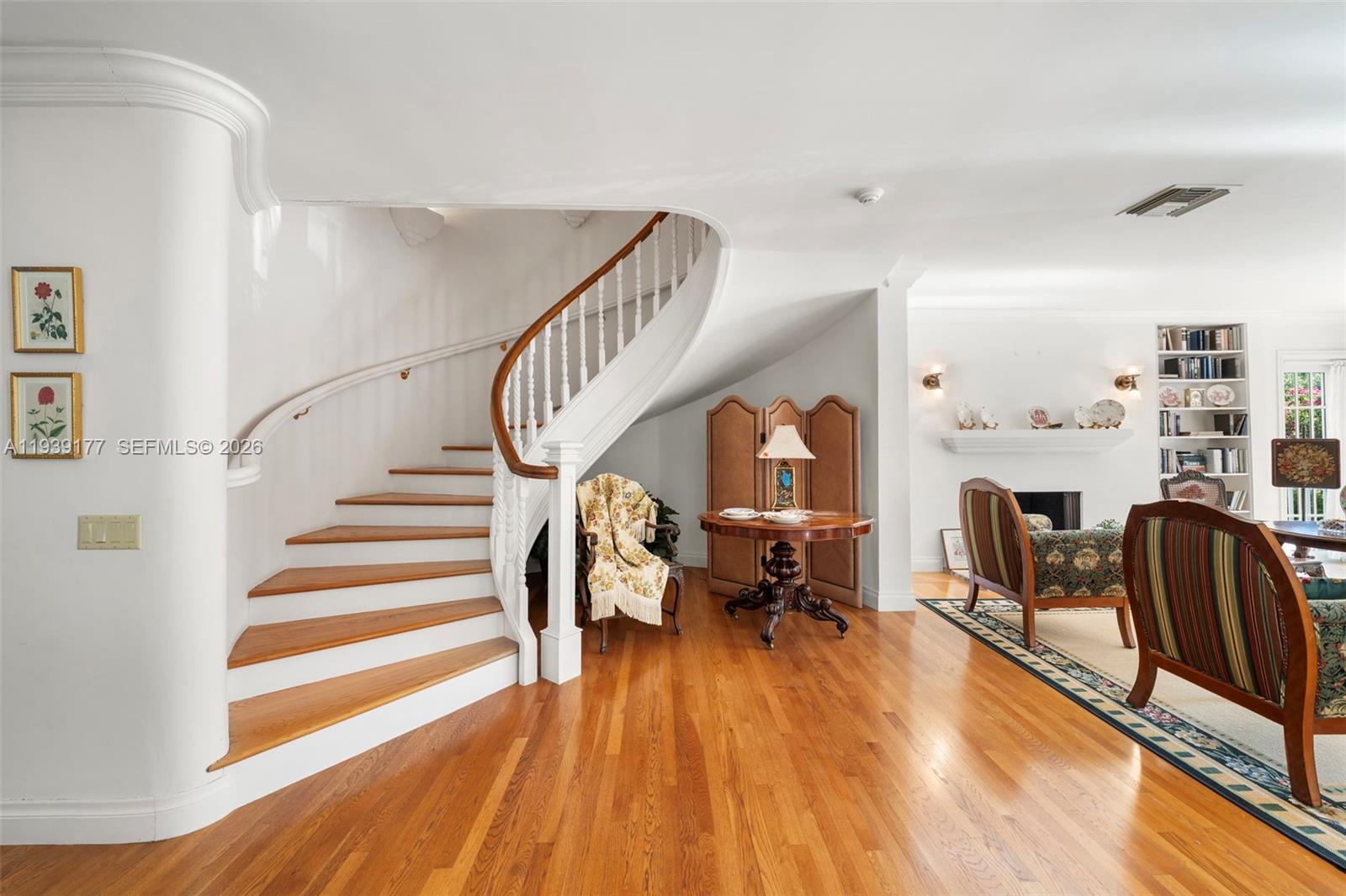 3455 S Moorings Way, Miami FL 33133