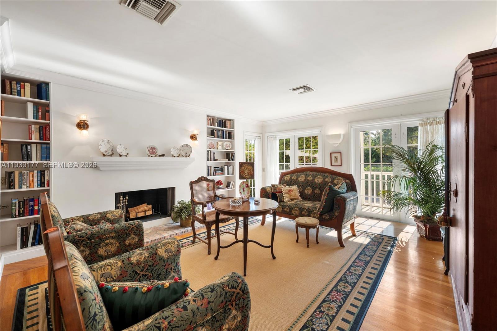 3455 S Moorings Way, Miami FL 33133
