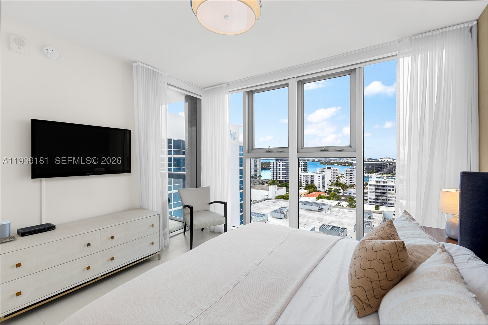 6899 Collins Ave #1509, Miami Beach FL 33141