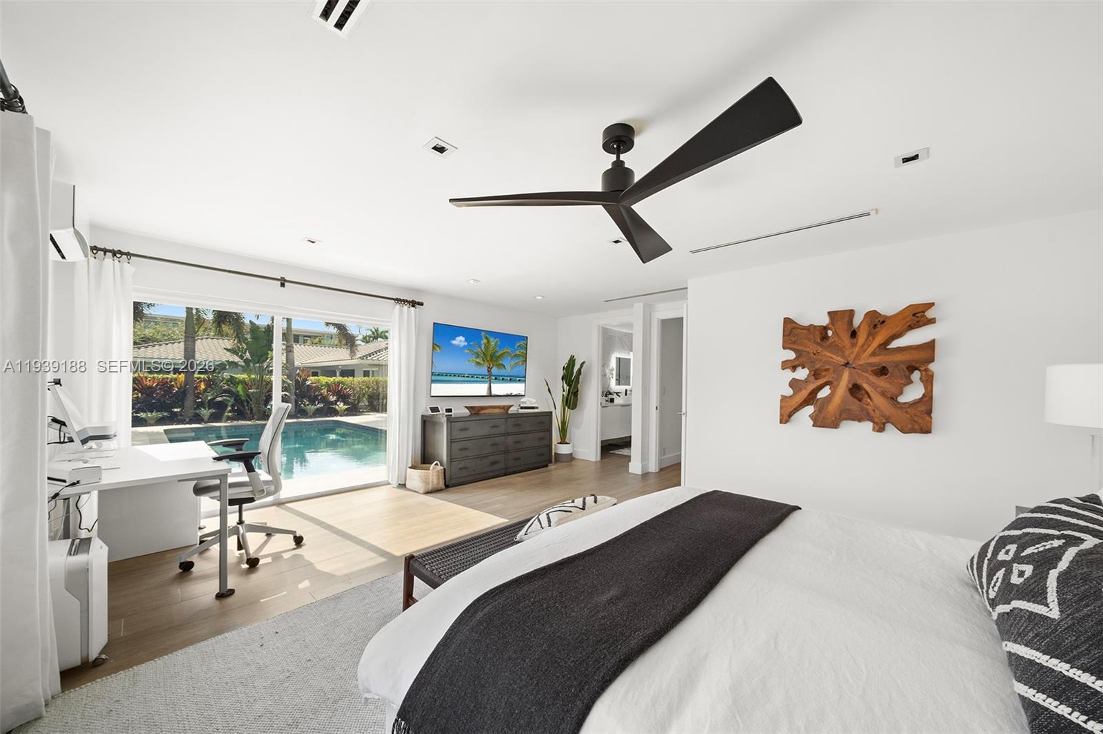 519 Layne Blvd, Hallandale Beach FL 33009
