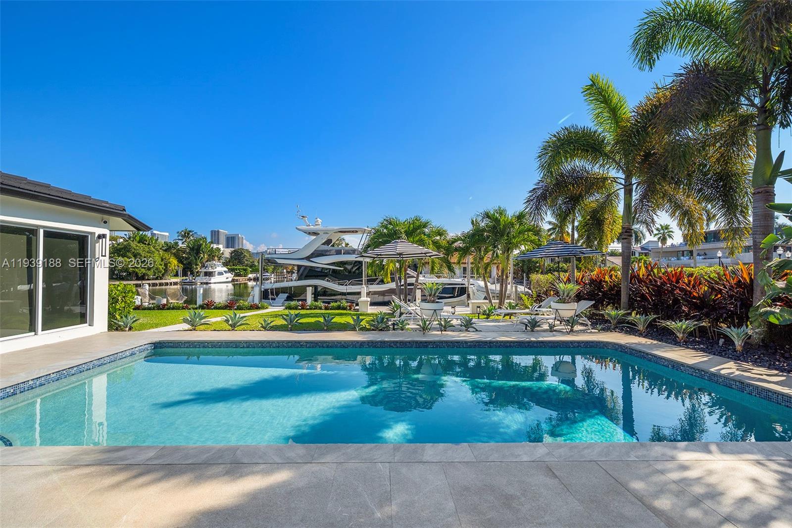 519 Layne Blvd, Hallandale Beach FL 33009