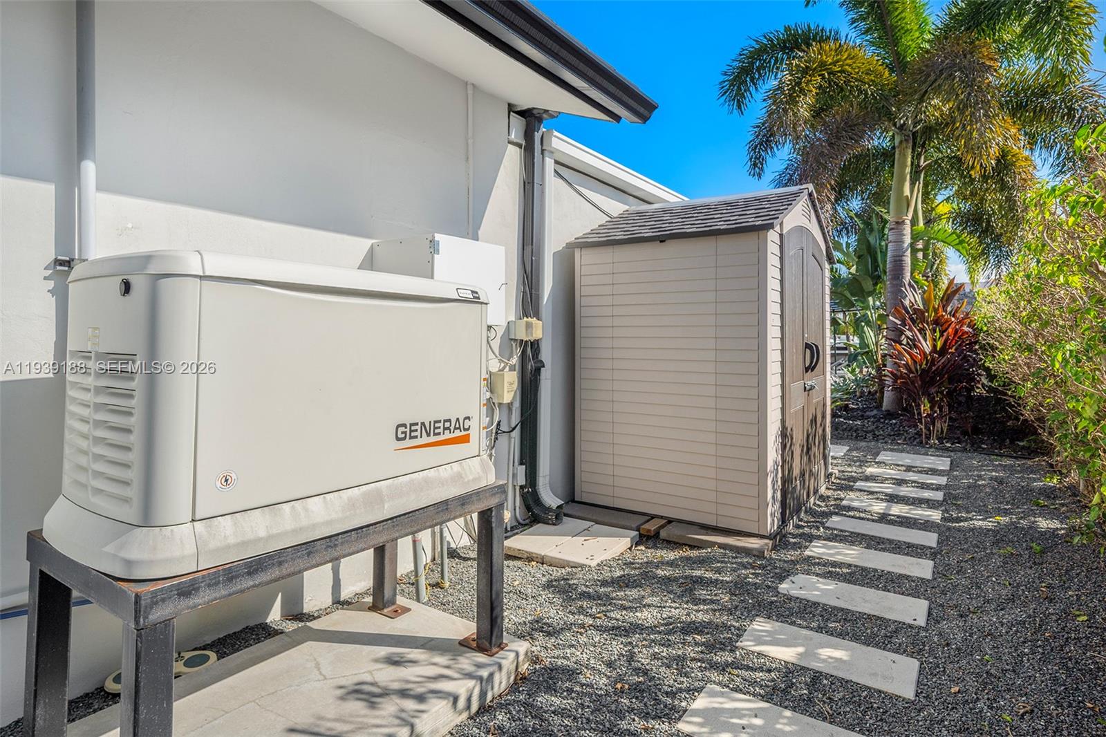 519 Layne Blvd, Hallandale Beach FL 33009