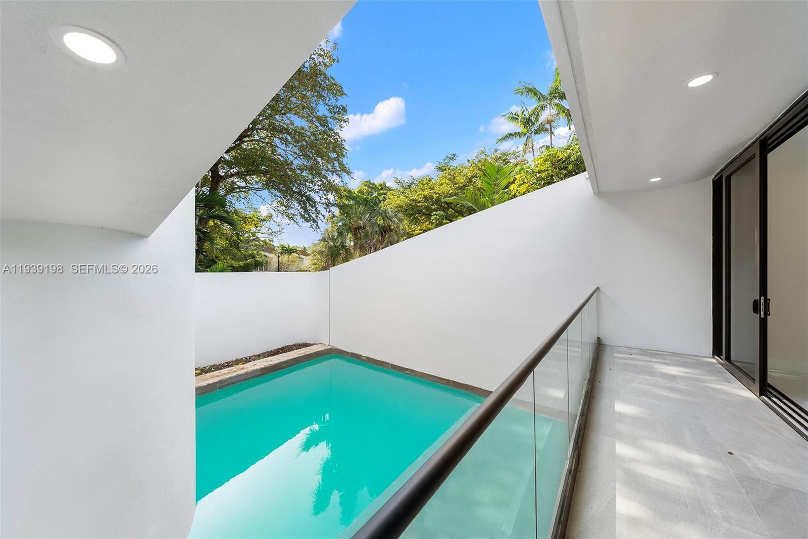 7540 Los Pinos Blvd, Coral Gables FL 33143