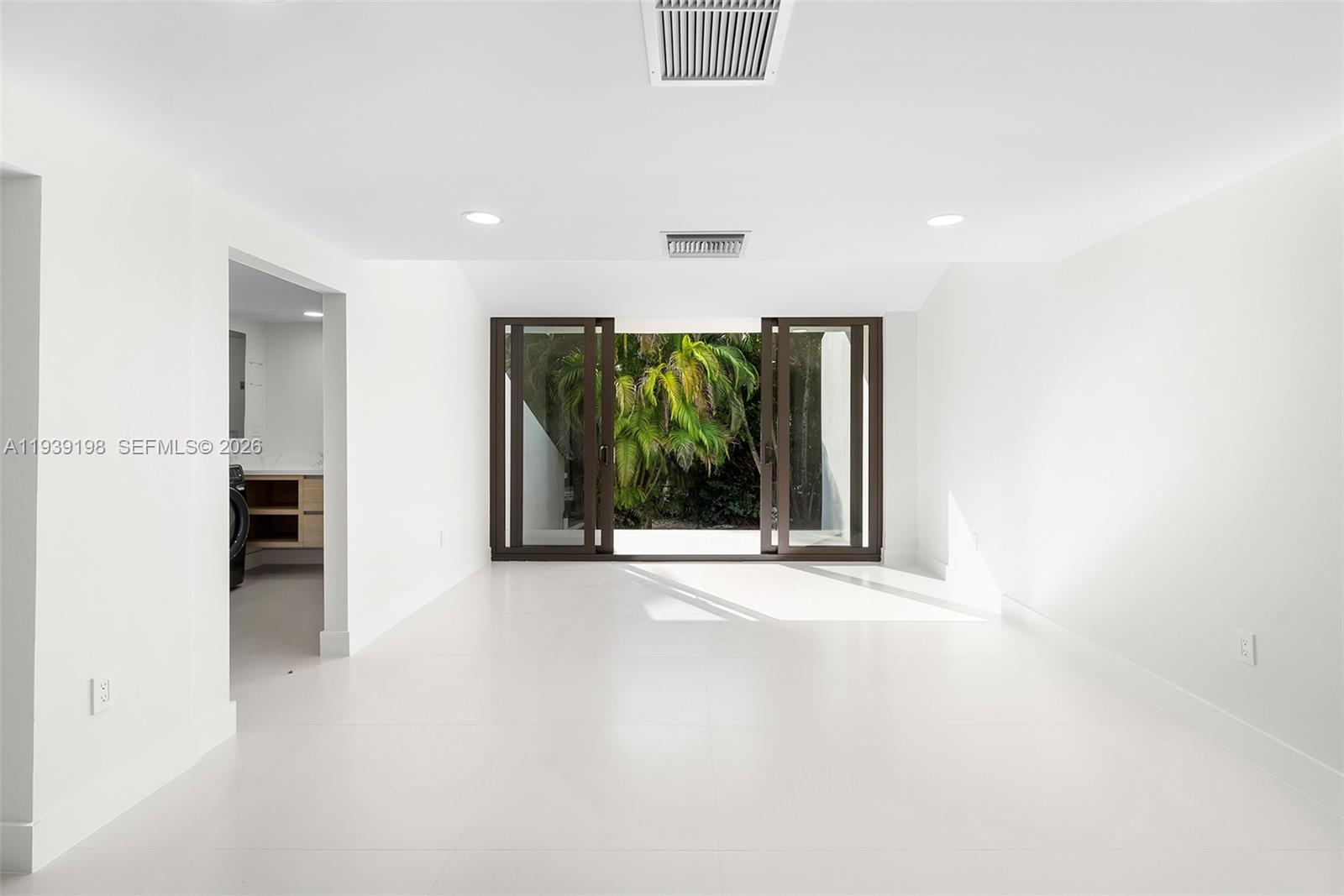 7540 Los Pinos Blvd, Coral Gables FL 33143