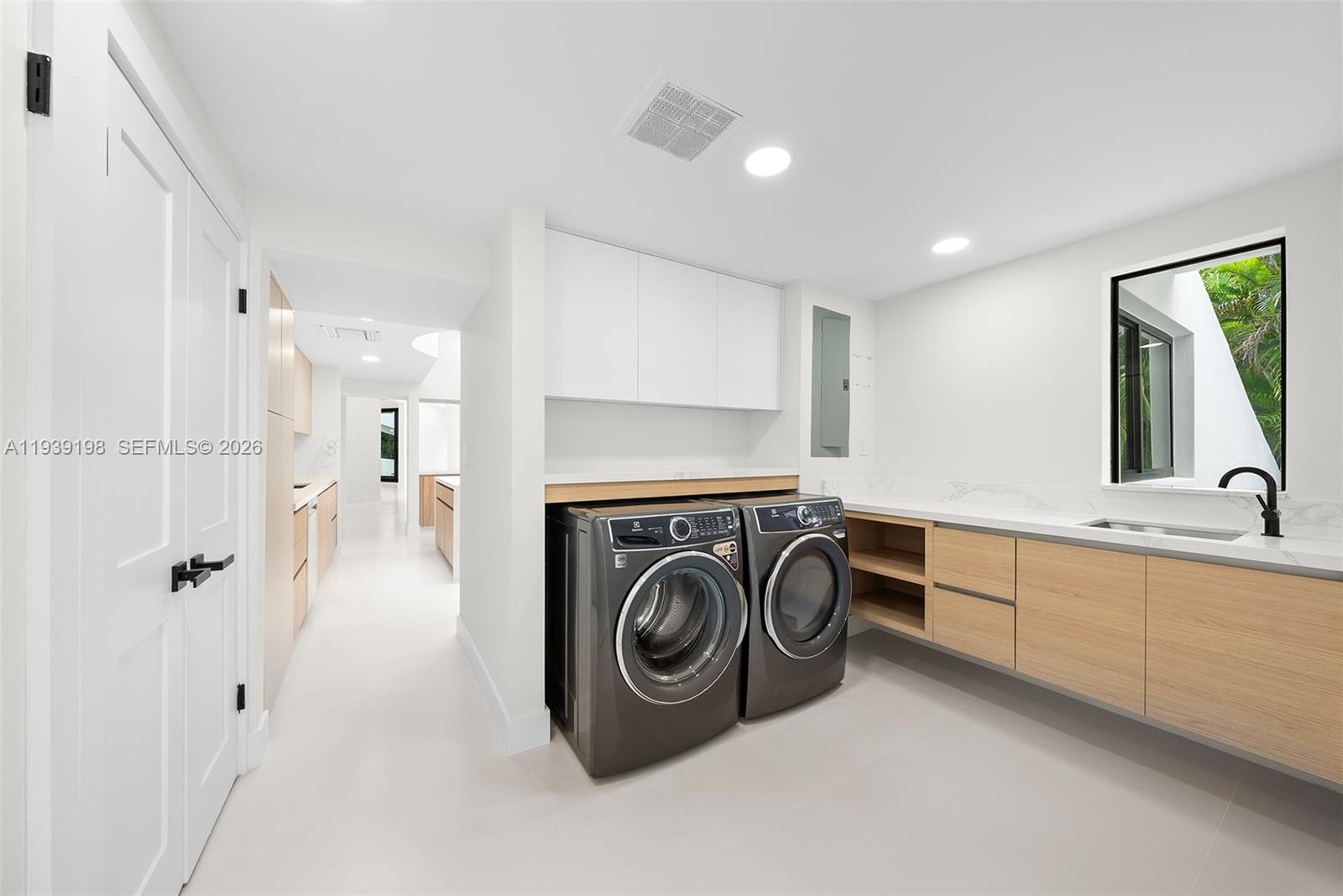 7540 Los Pinos Blvd, Coral Gables FL 33143