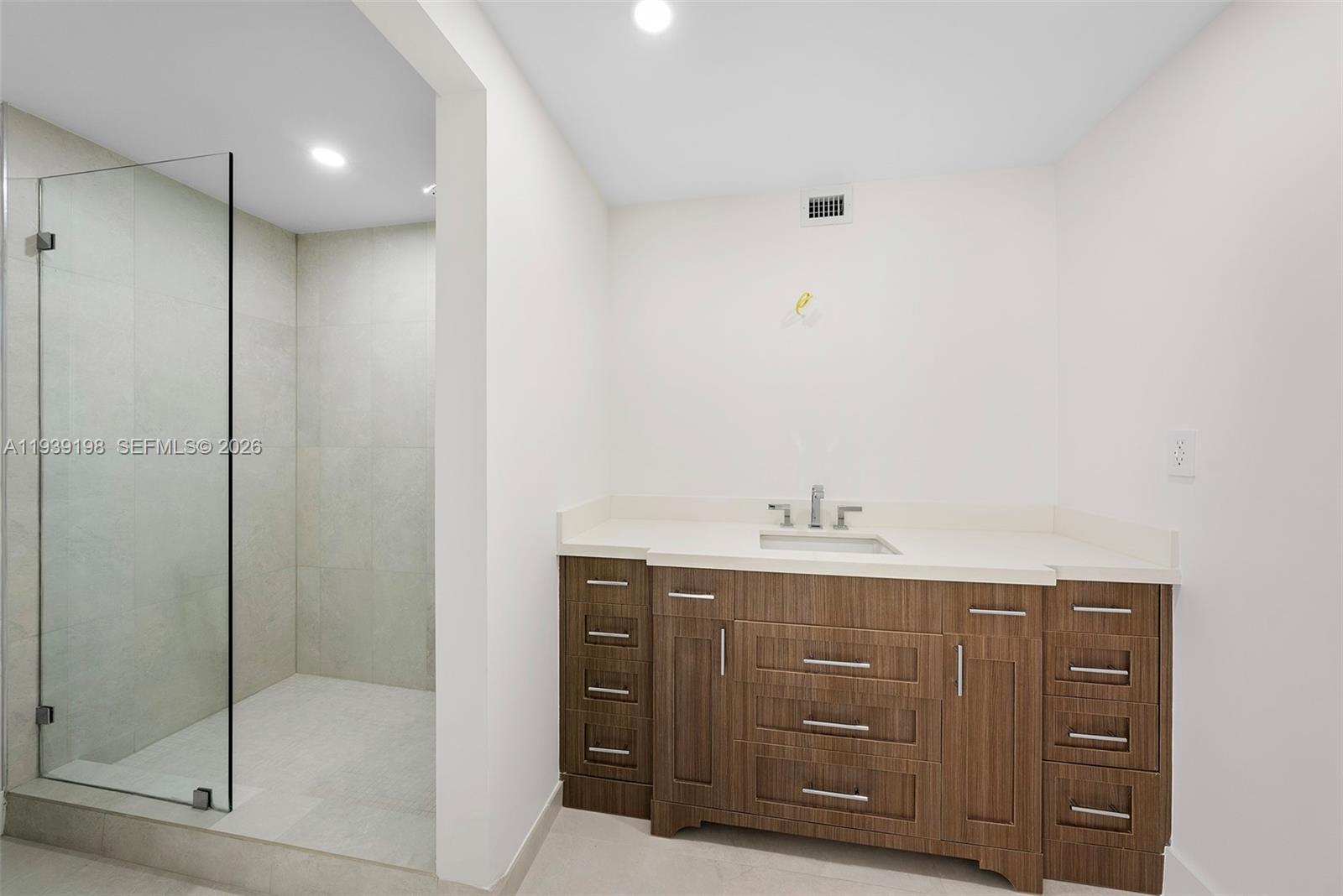 7540 Los Pinos Blvd, Coral Gables FL 33143