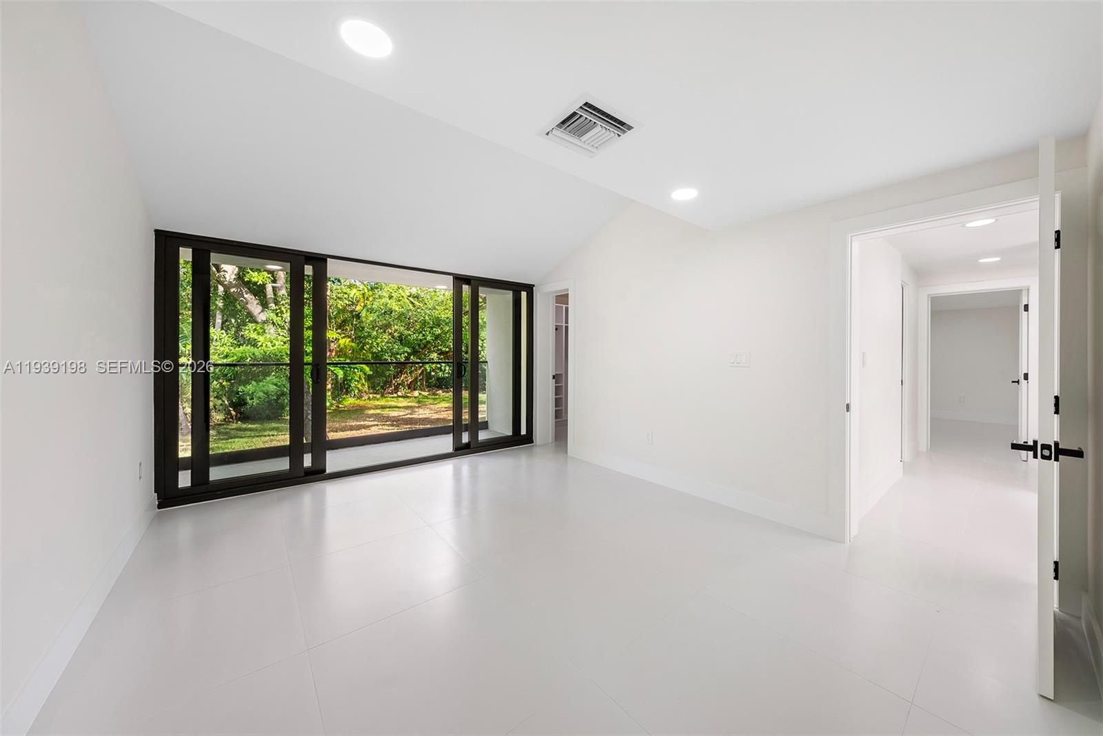 7540 Los Pinos Blvd, Coral Gables FL 33143