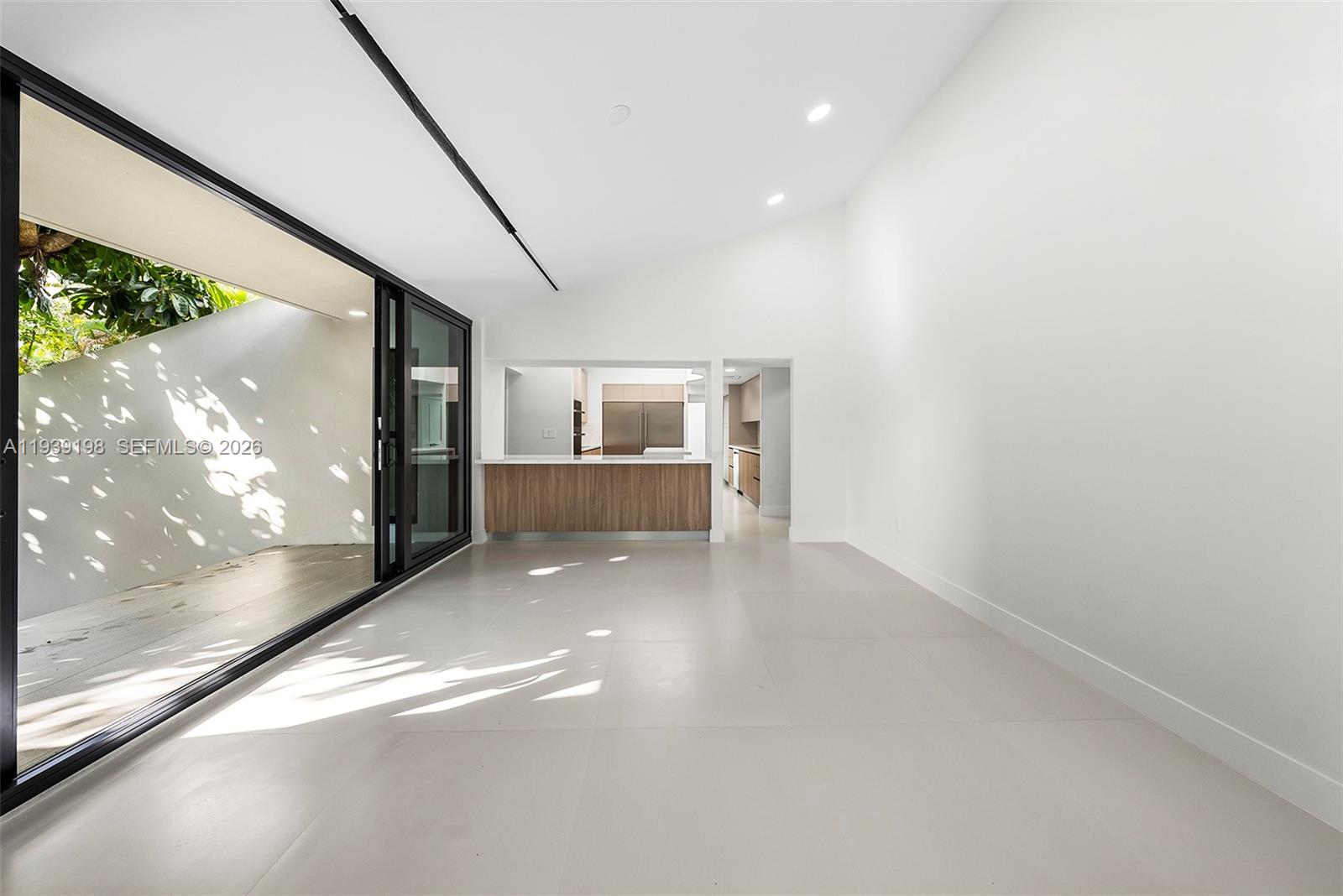 7540 Los Pinos Blvd, Coral Gables FL 33143