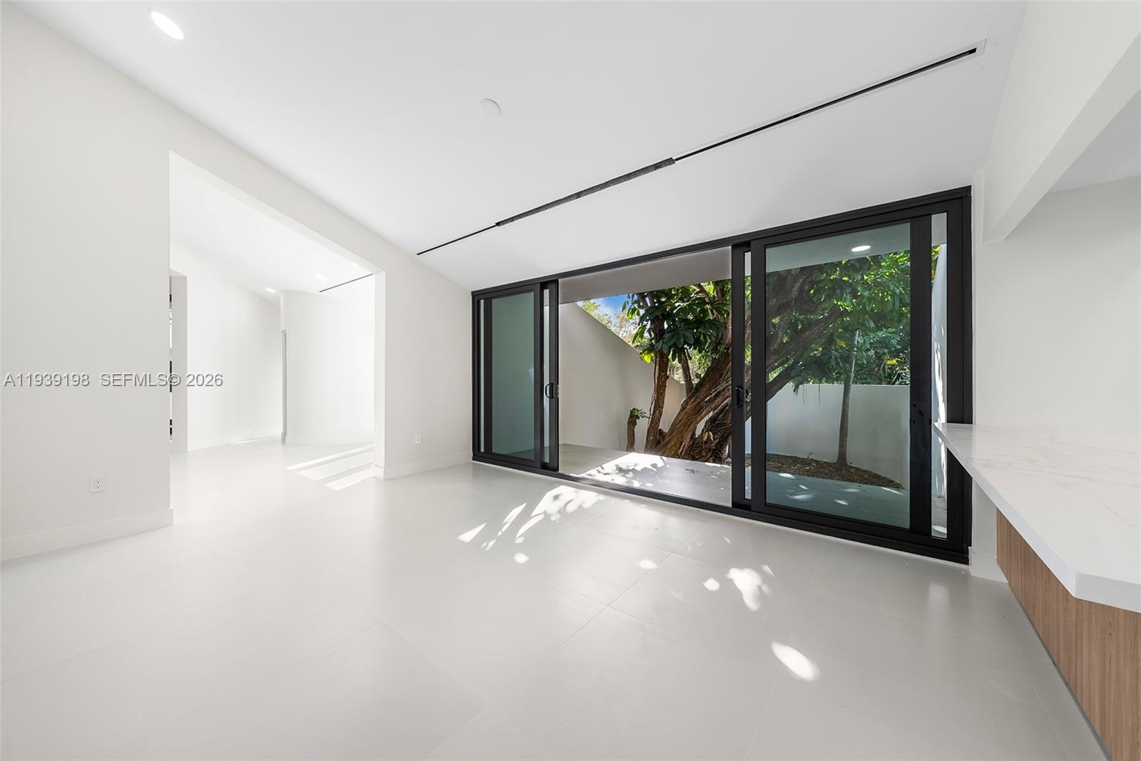 7540 Los Pinos Blvd, Coral Gables FL 33143