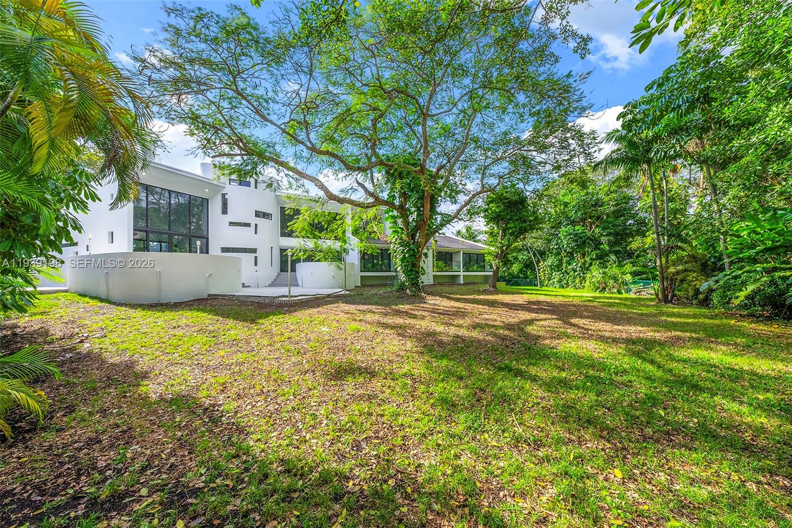 7540 Los Pinos Blvd, Coral Gables FL 33143