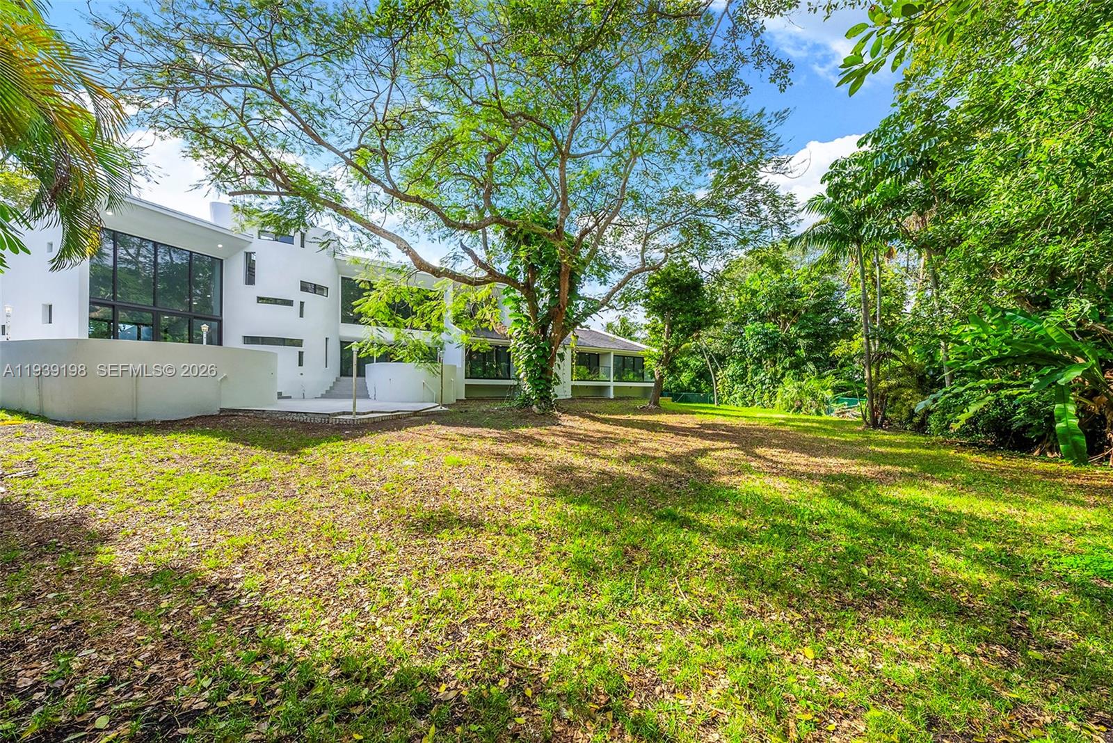 7540 Los Pinos Blvd, Coral Gables FL 33143