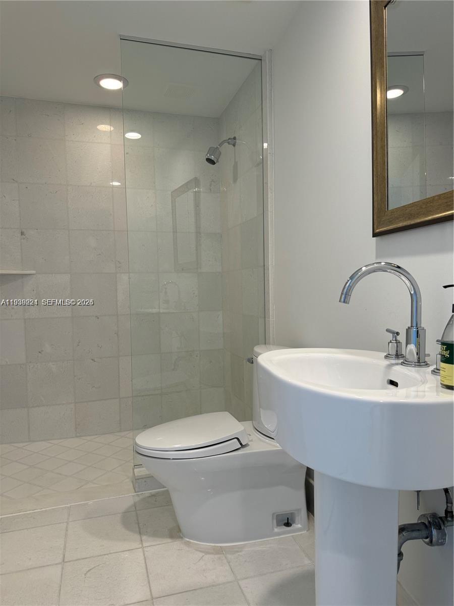 2950 NE 188 ST #344, Aventura FL 33180