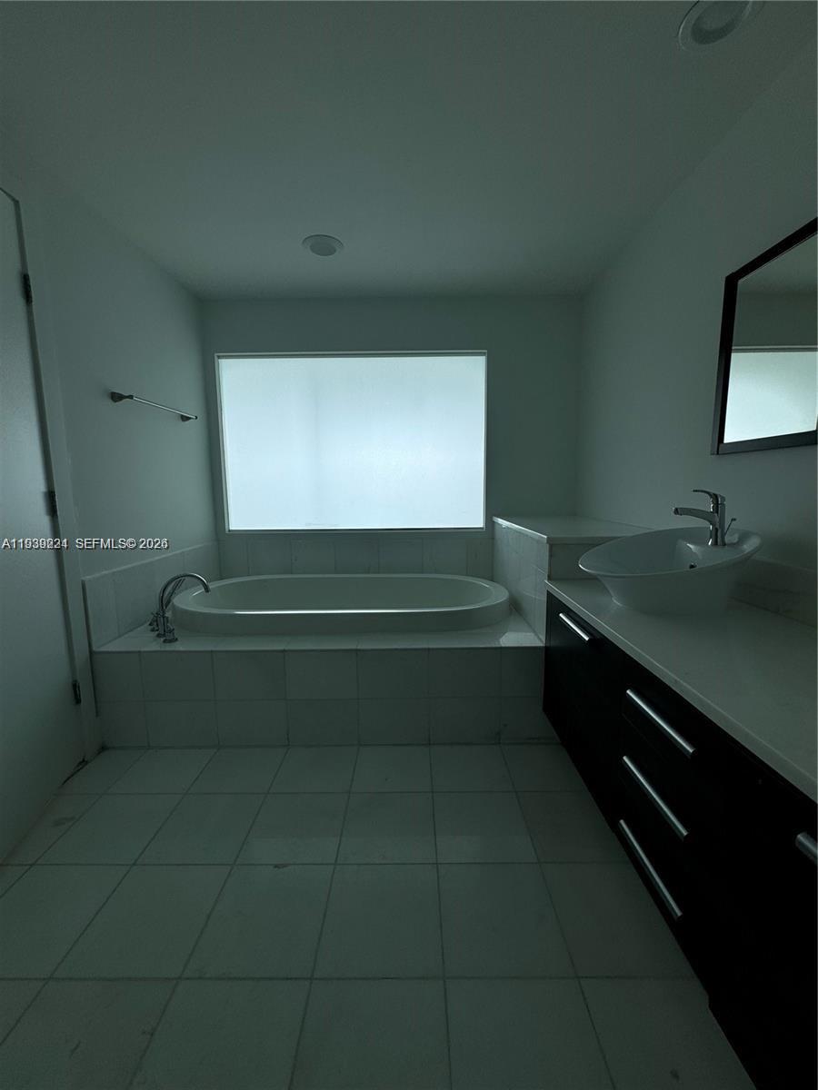2950 NE 188 ST #344, Aventura FL 33180