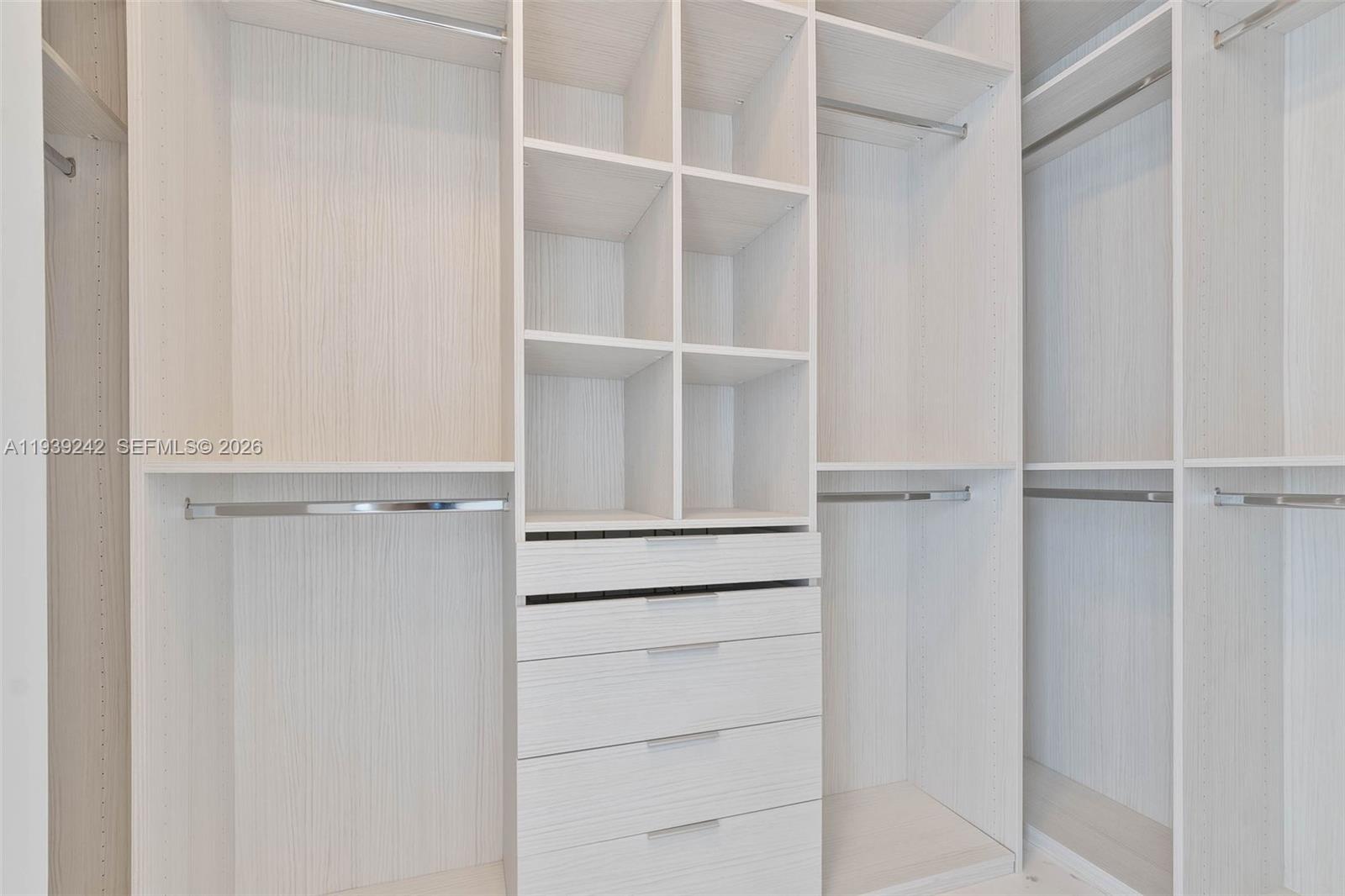 17475 Collins Ave #2003, Sunny Isles Beach FL 33160