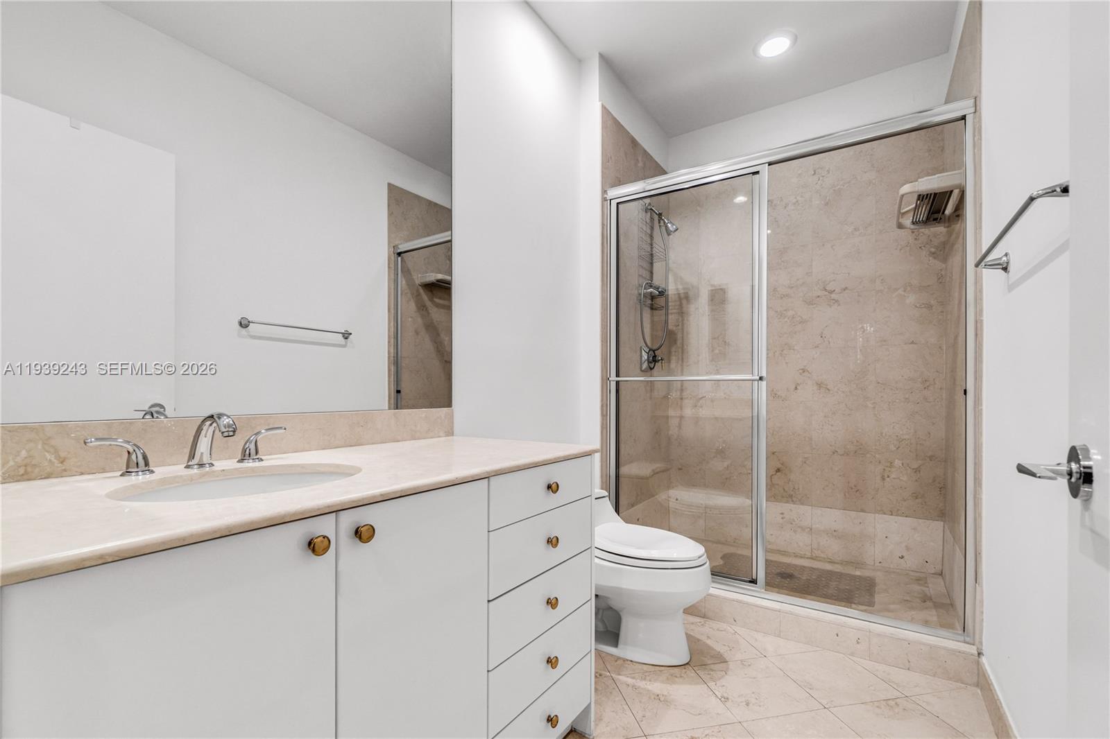 785 Crandon Blvd #106, Key Biscayne FL 33149