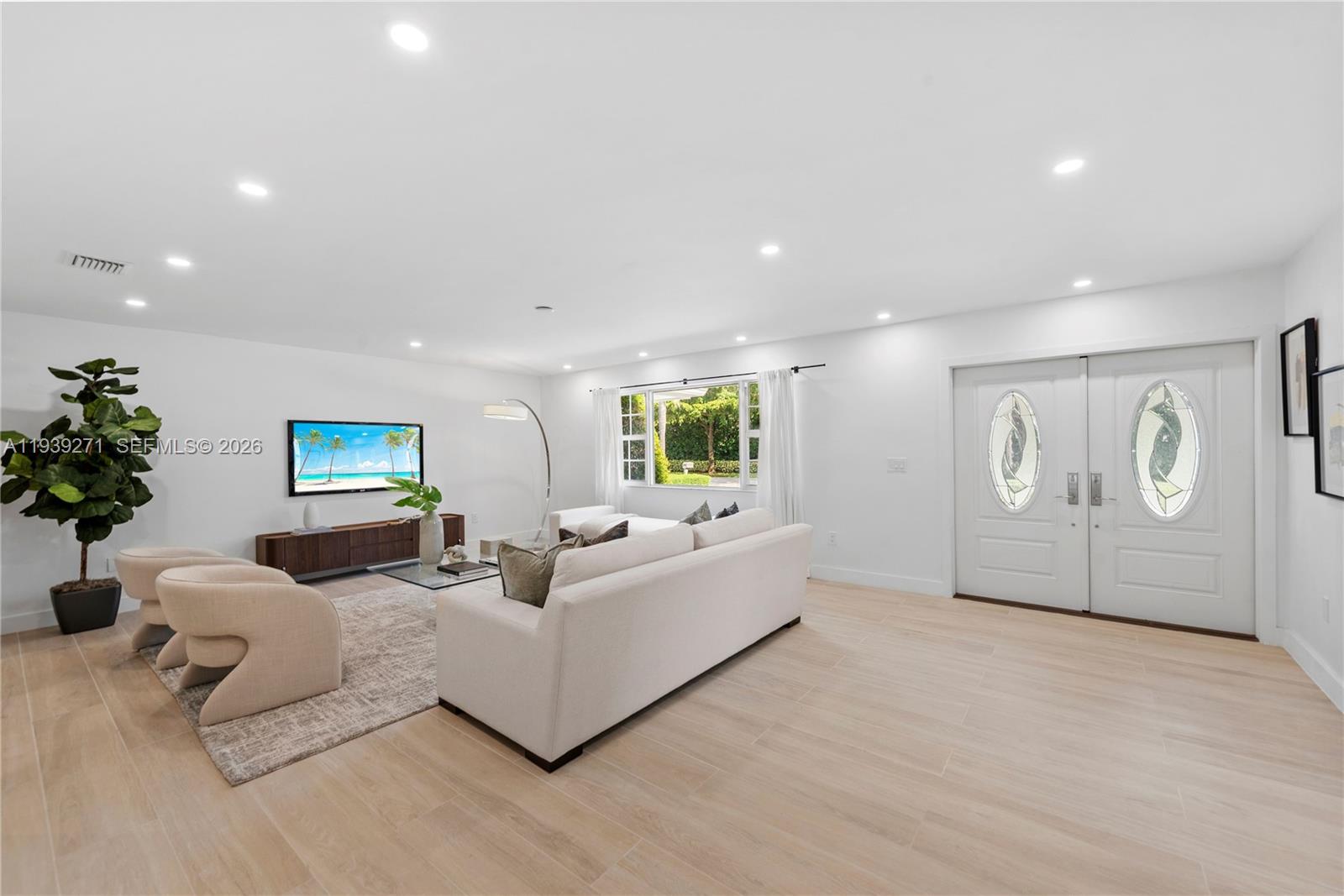 1420 Campamento Ave, Coral Gables FL 33156