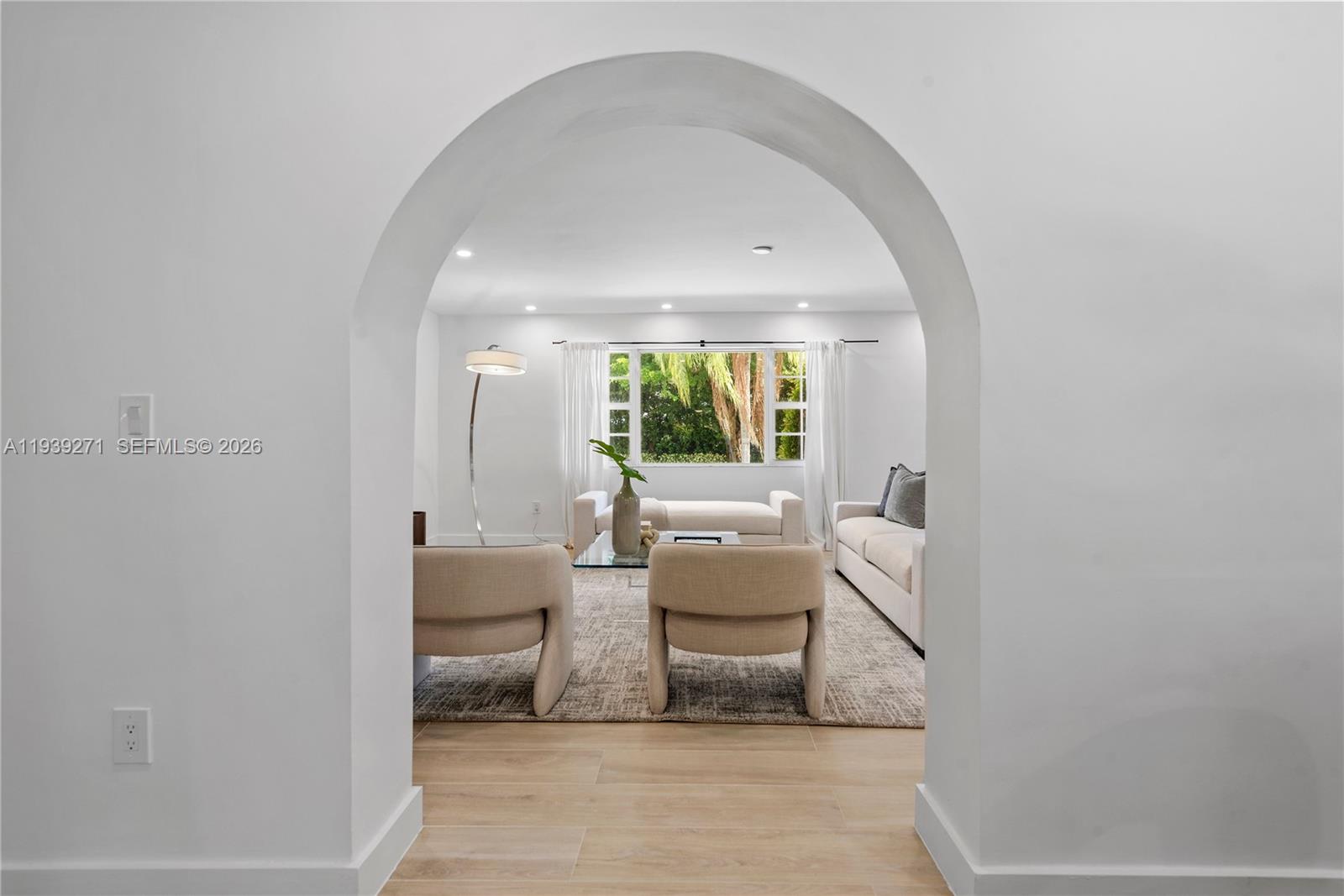 1420 Campamento Ave, Coral Gables FL 33156