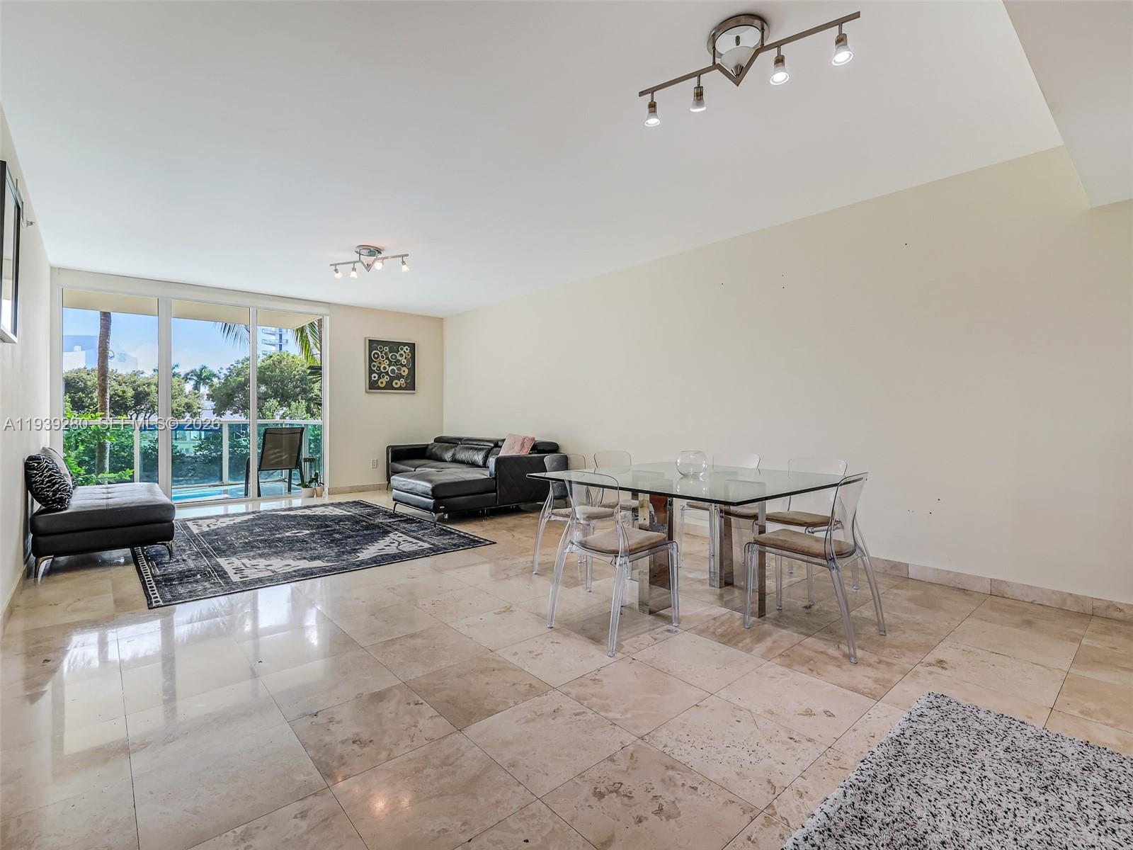 3330 NE 190th St #216, Aventura FL 33180