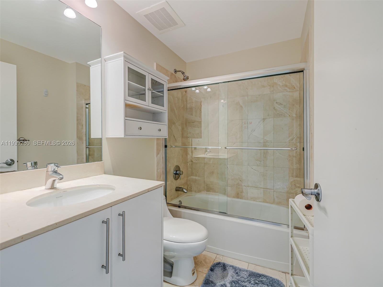 3330 NE 190th St #216, Aventura FL 33180