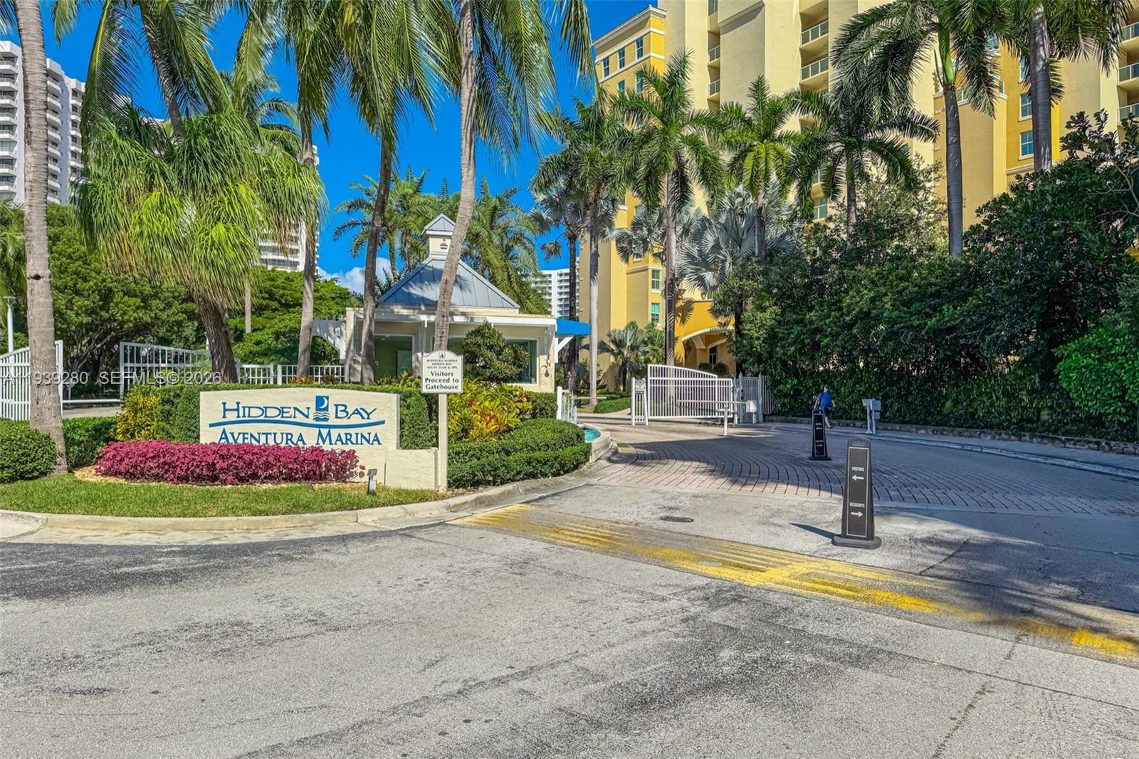 3330 NE 190th St #216, Aventura FL 33180
