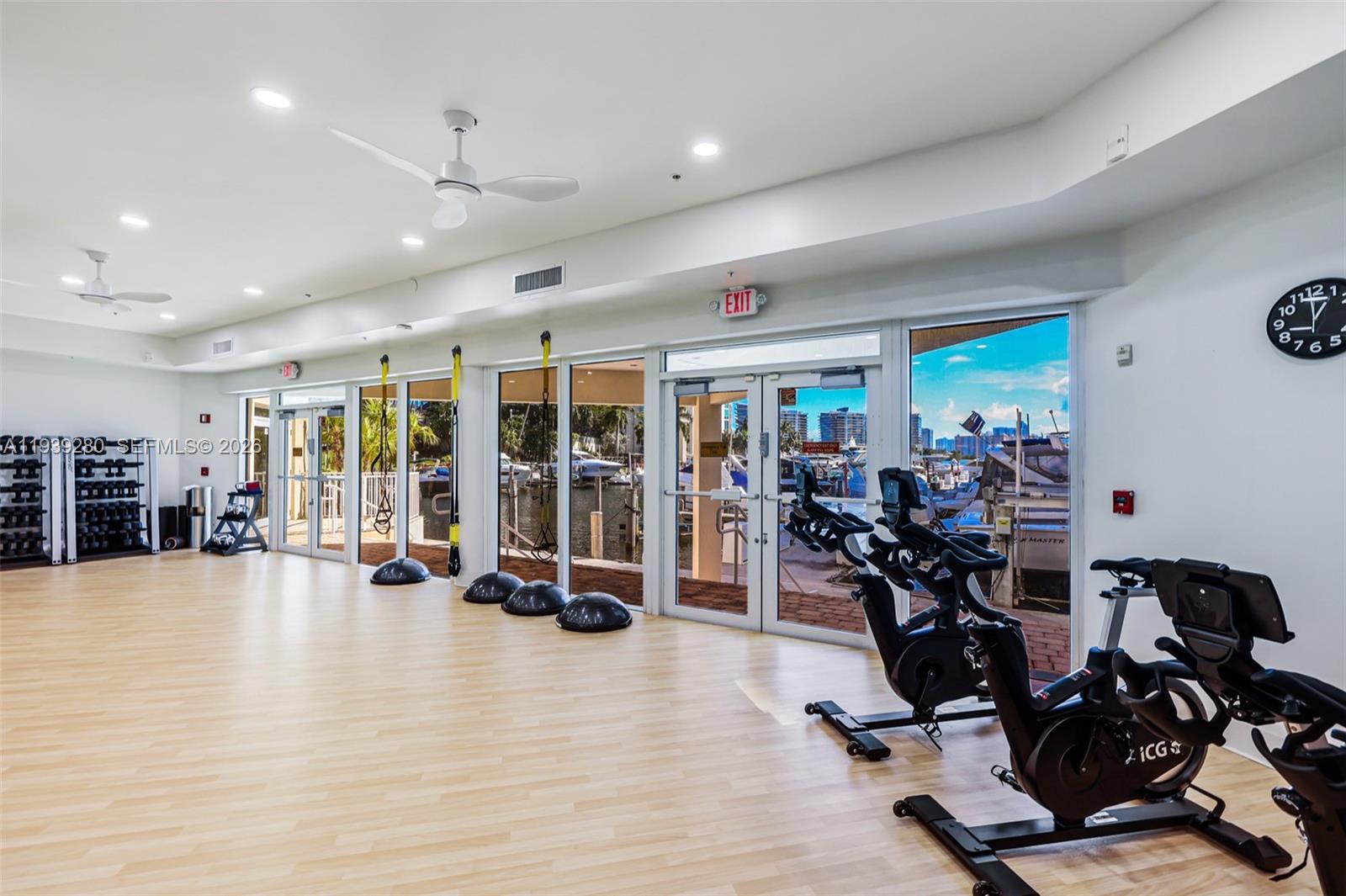 3330 NE 190th St #216, Aventura FL 33180