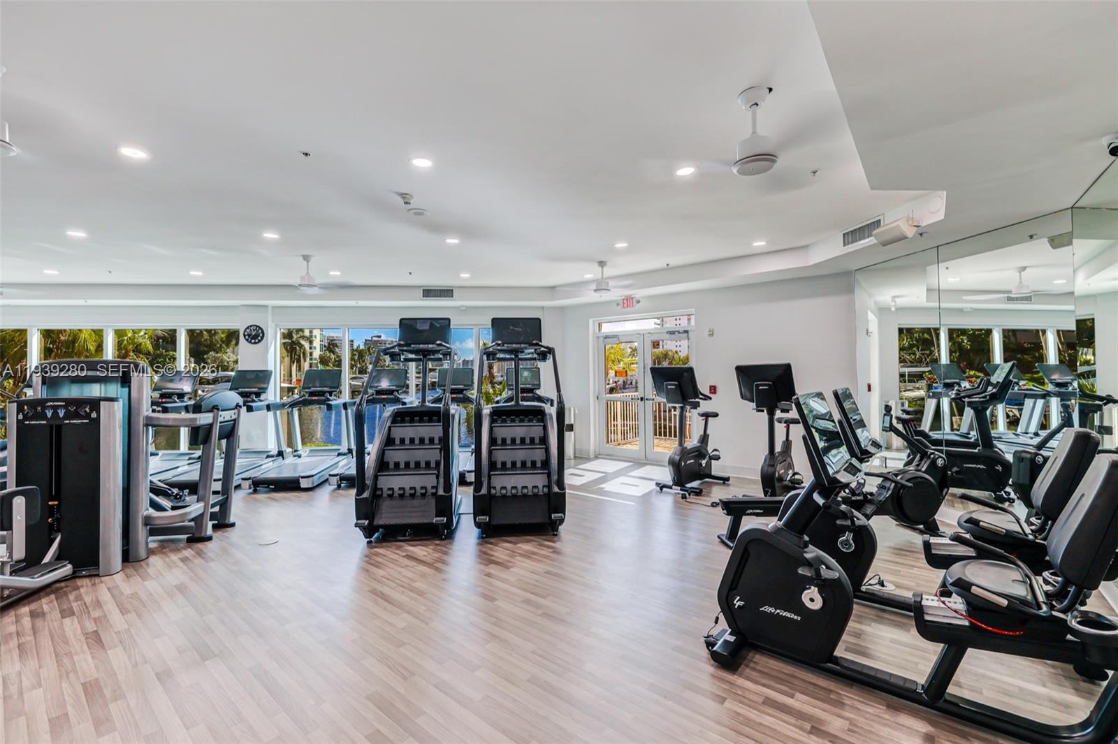 3330 NE 190th St #216, Aventura FL 33180