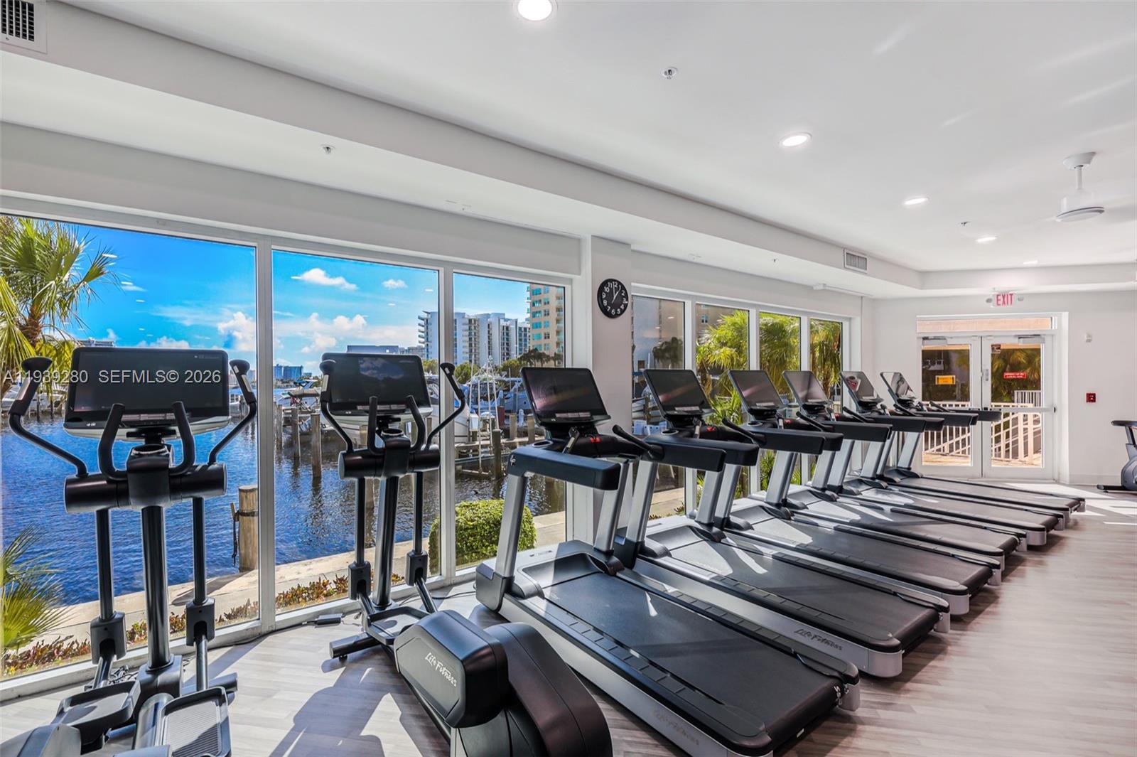 3330 NE 190th St #216, Aventura FL 33180