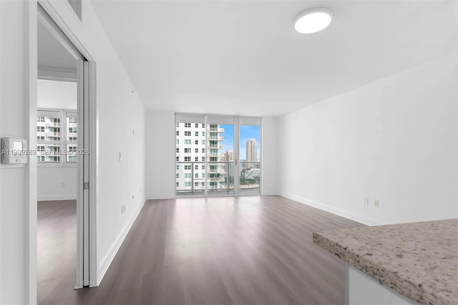 1155 Brickell Bay Dr #2206, Miami FL 33131