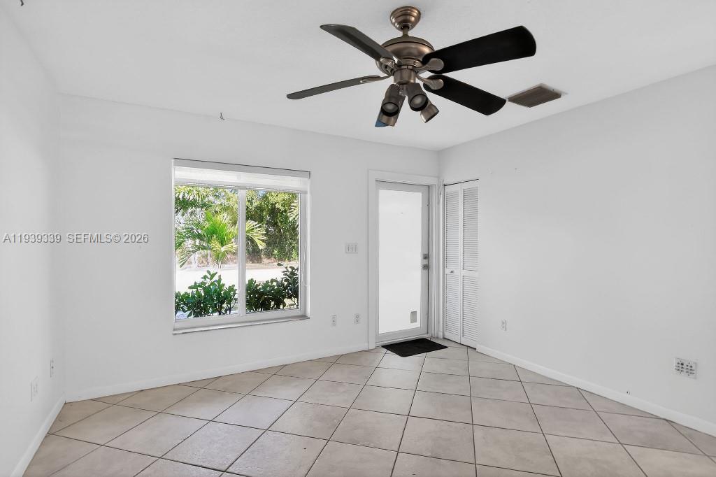9900 SW 164th Ter, Miami FL 33157