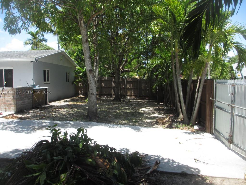 9900 SW 164th Ter, Miami FL 33157