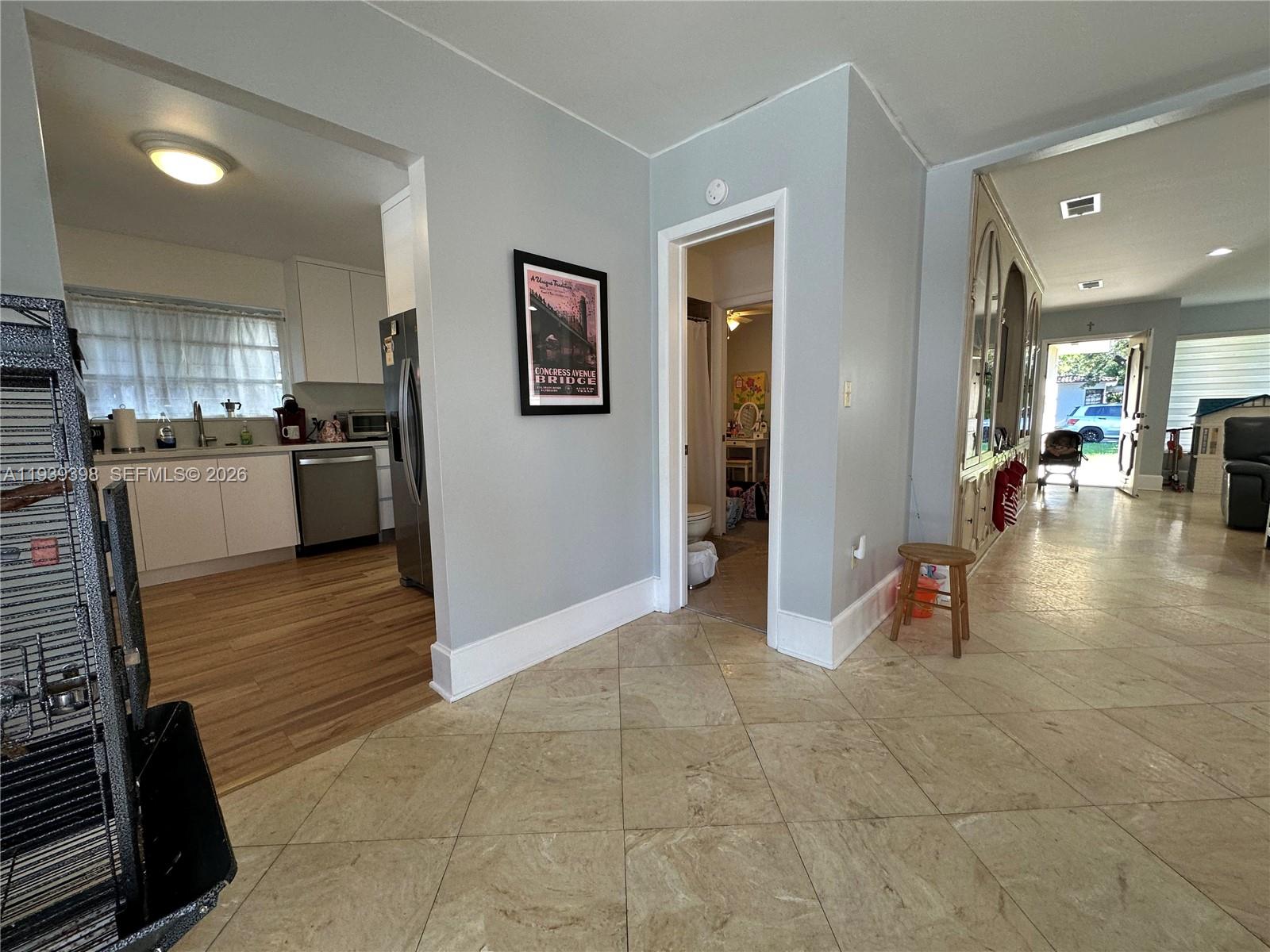 120 Pocatella St #120, Miami Springs FL 33166