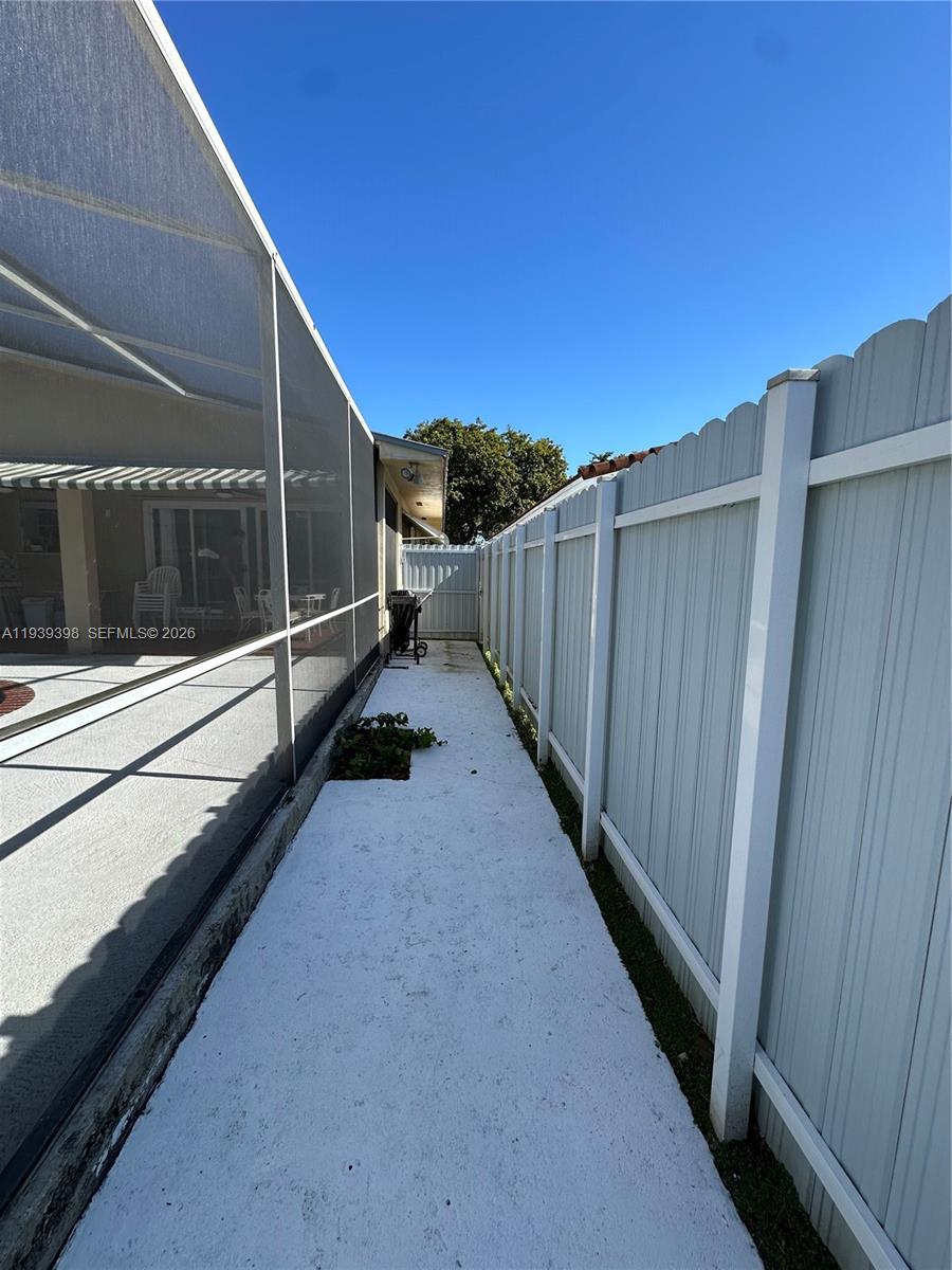 120 Pocatella St #120, Miami Springs FL 33166