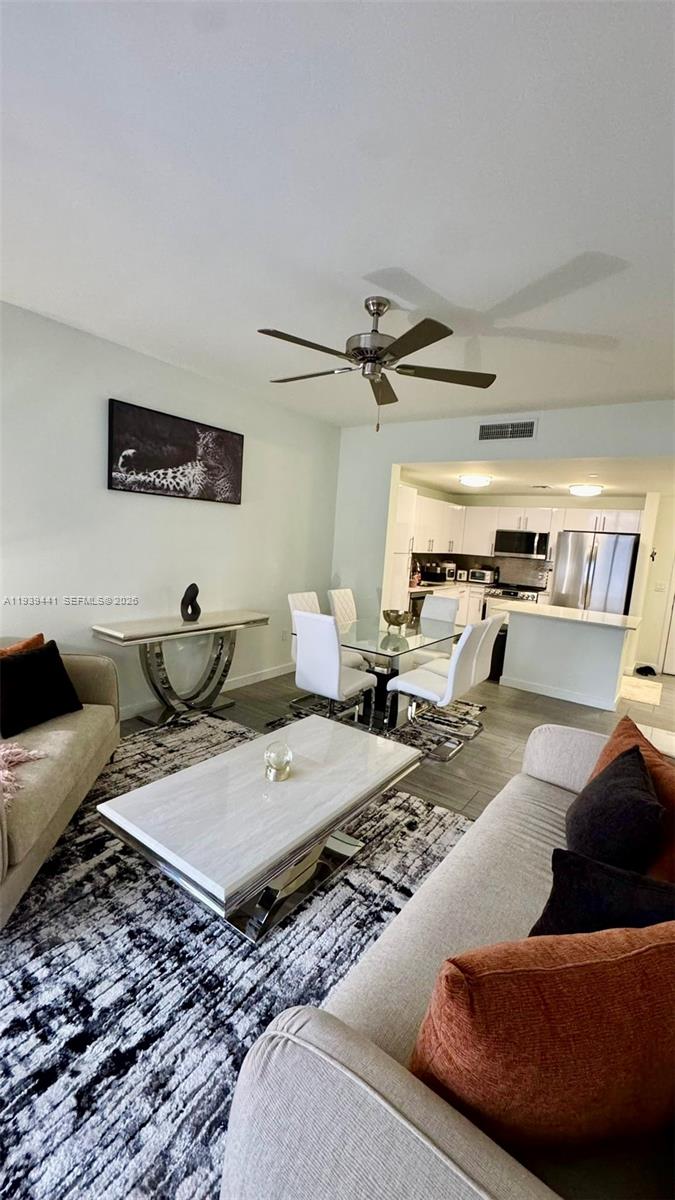 1776 Polk St #1405, Hollywood FL 33020