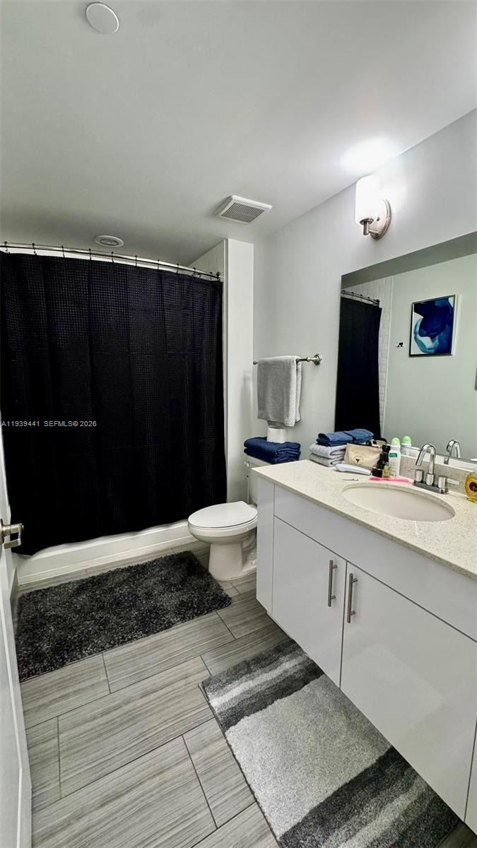1776 Polk St #1405, Hollywood FL 33020