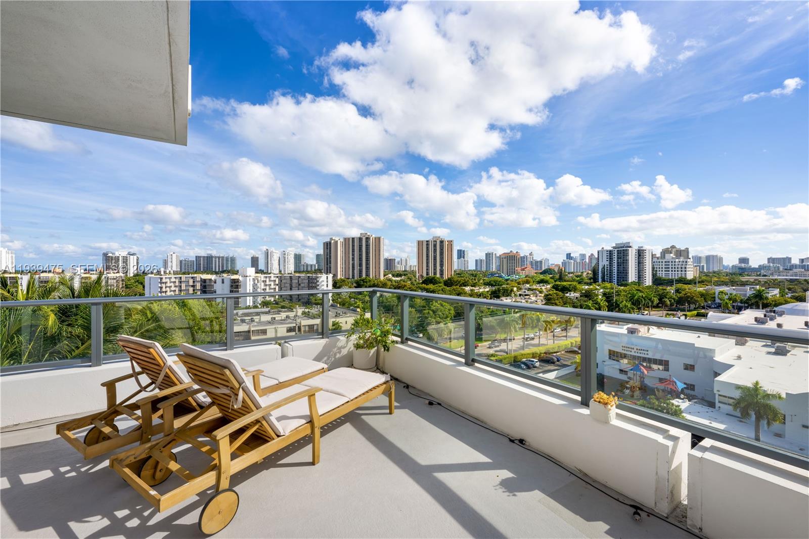 2960 NE 207th St #817, Aventura FL 33180