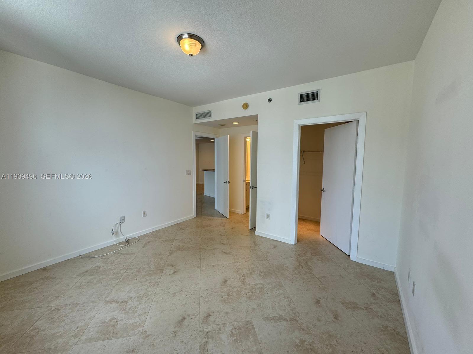 1060 BRICKELL AV #2603, Miami FL 33131