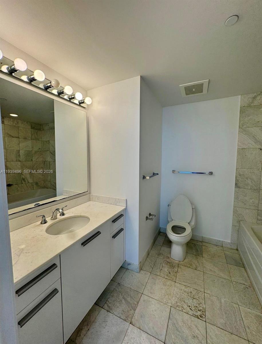 1060 BRICKELL AV #2603, Miami FL 33131